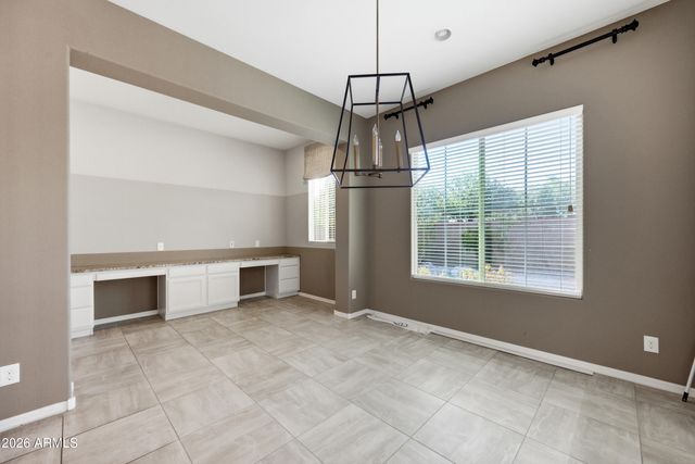 1930 E HORSESHOE Drive, Chandler, AZ 85249