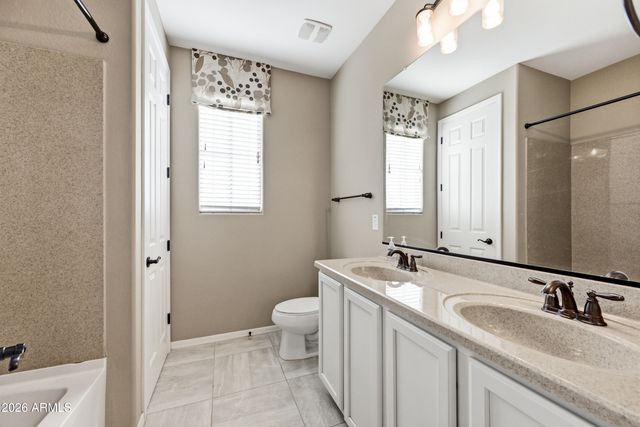 1930 E HORSESHOE Drive, Chandler, AZ 85249