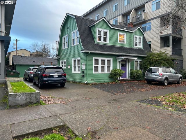 734 E 14TH Ave, Eugene, OR 97401