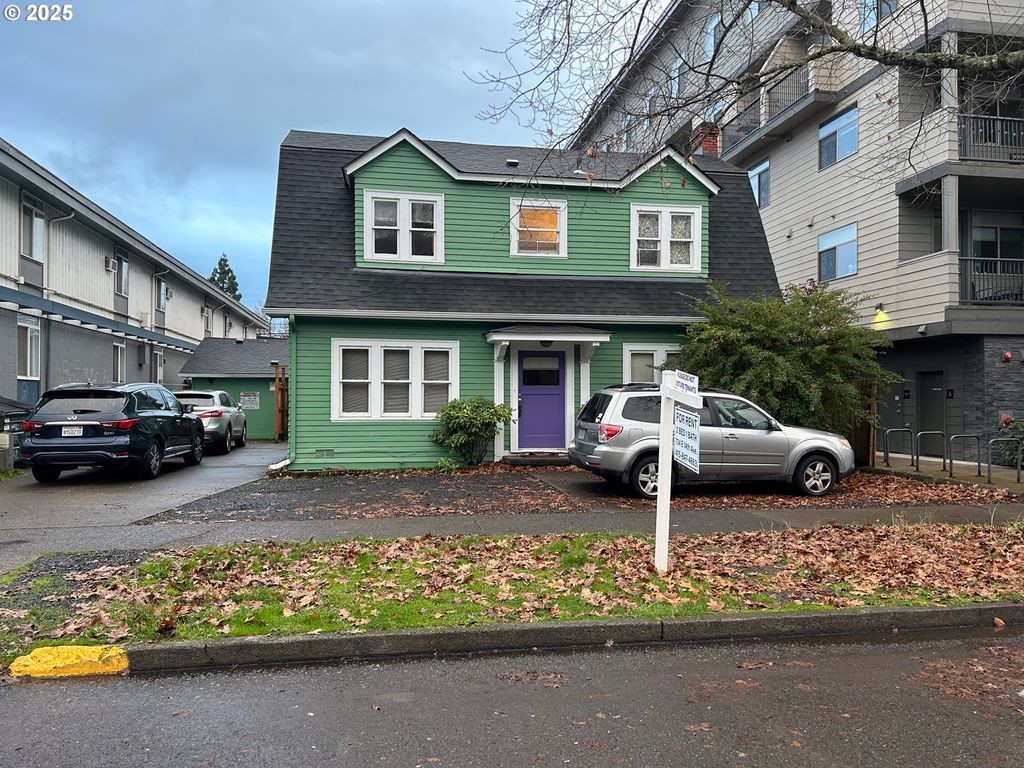 734 E 14TH Ave, Eugene, OR 97401