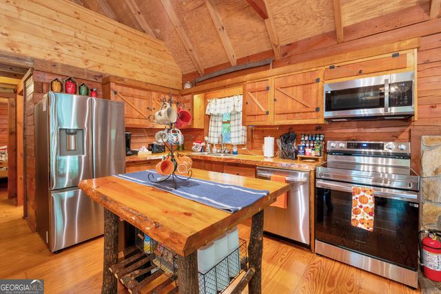 84 Knights Way, Blairsville, GA 30512