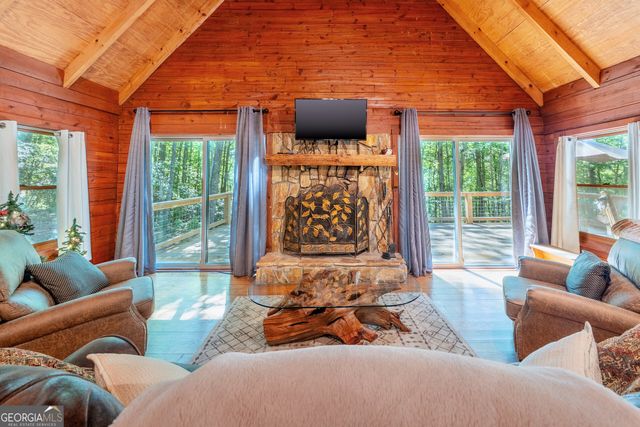 84 Knights Way, Blairsville, GA 30512