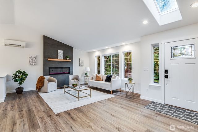 559 Weatherwax Loop NE, Ocean Shores, WA 98569