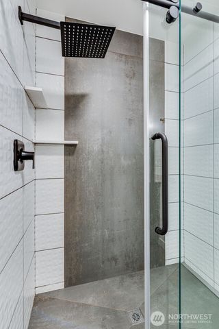 559 Weatherwax Loop NE, Ocean Shores, WA 98569