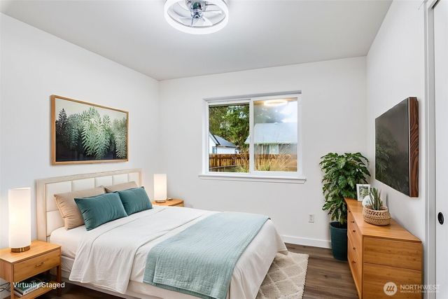 559 Weatherwax Loop NE, Ocean Shores, WA 98569