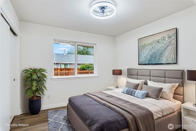 559 Weatherwax Loop NE, Ocean Shores, WA 98569