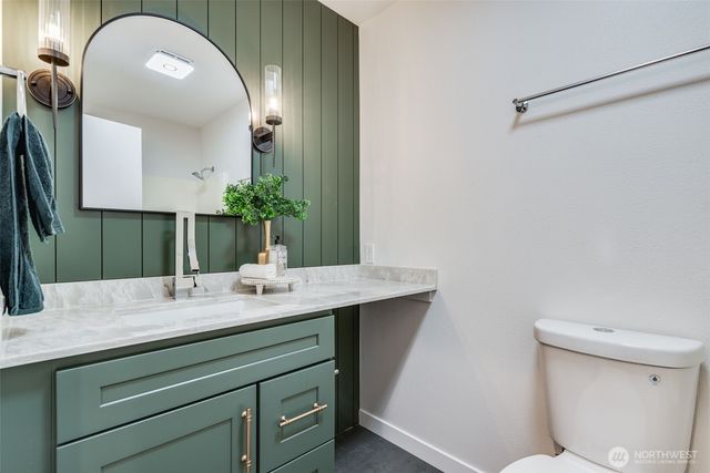 559 Weatherwax Loop NE, Ocean Shores, WA 98569