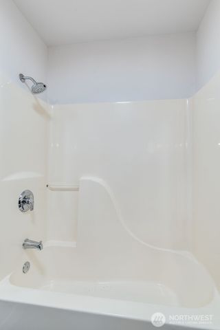 559 Weatherwax Loop NE, Ocean Shores, WA 98569