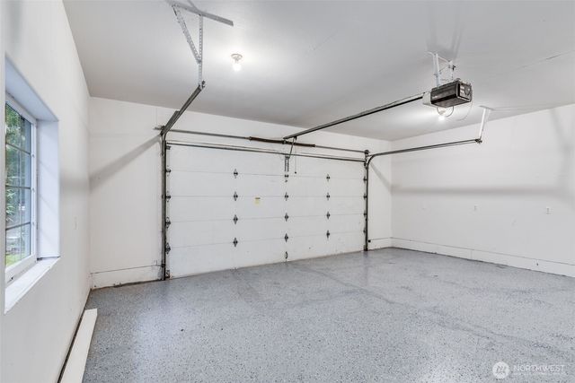 559 Weatherwax Loop NE, Ocean Shores, WA 98569