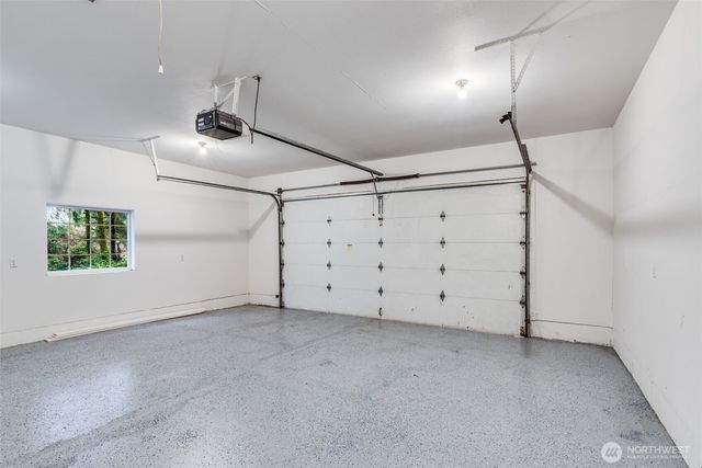 559 Weatherwax Loop NE, Ocean Shores, WA 98569