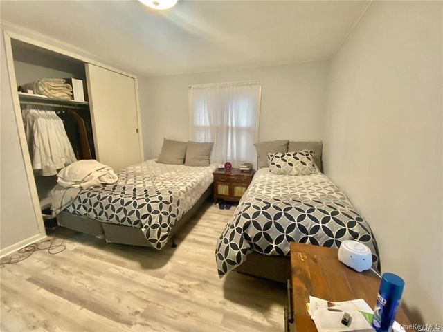 107 Baker Hill Road S, Great Neck, NY 11023