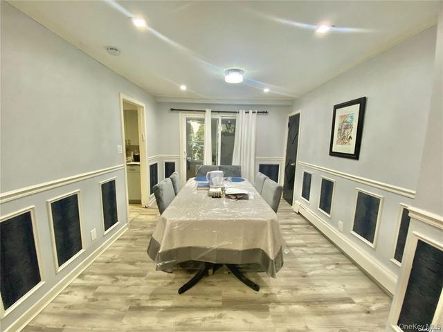 107 Baker Hill Road S, Great Neck, NY 11023