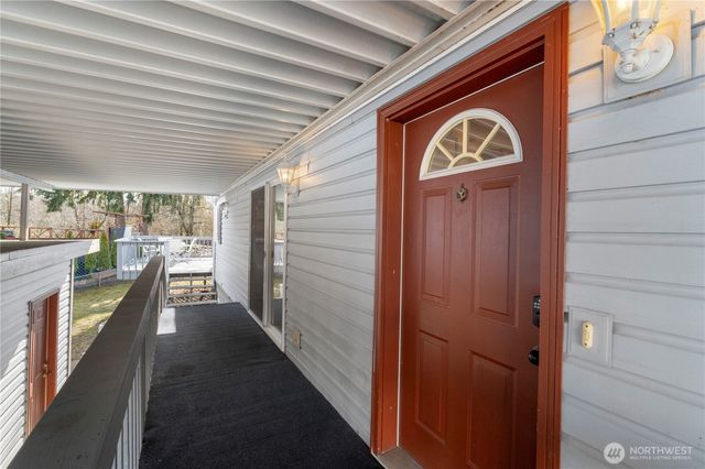 14002 70th Street Ct E, Sumner, WA 98390