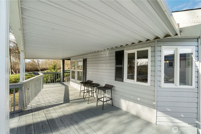 14002 70th Street Ct E, Sumner, WA 98390