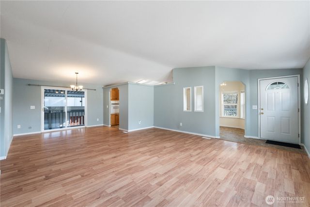 14002 70th Street Ct E, Sumner, WA 98390