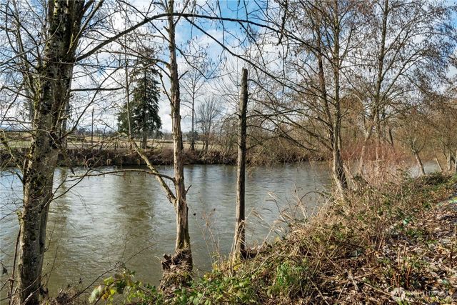 14002 70th Street Ct E, Sumner, WA 98390