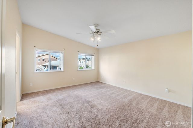 14002 70th Street Ct E, Sumner, WA 98390