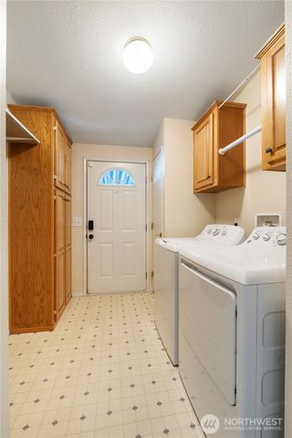 14002 70th Street Ct E, Sumner, WA 98390