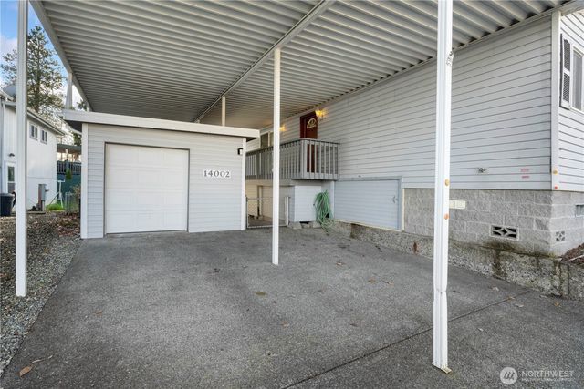 14002 70th Street Ct E, Sumner, WA 98390