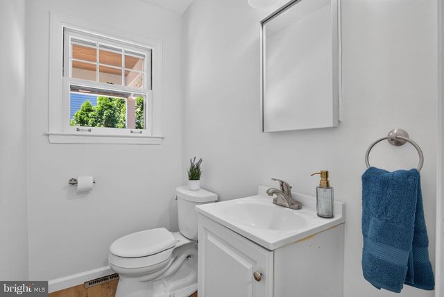 124 LANDIS AVE, Millersville, PA 17551