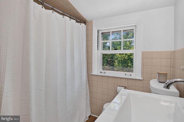 124 LANDIS AVE, Millersville, PA 17551