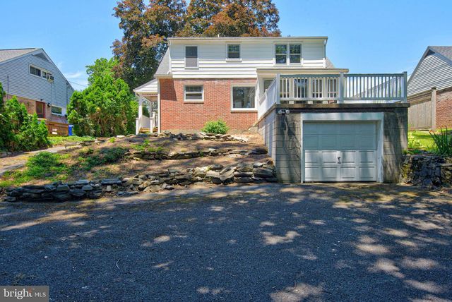124 LANDIS AVE, Millersville, PA 17551