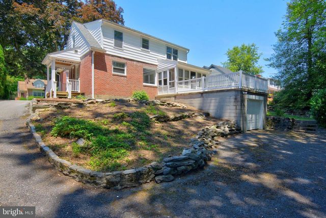 124 LANDIS AVE, Millersville, PA 17551