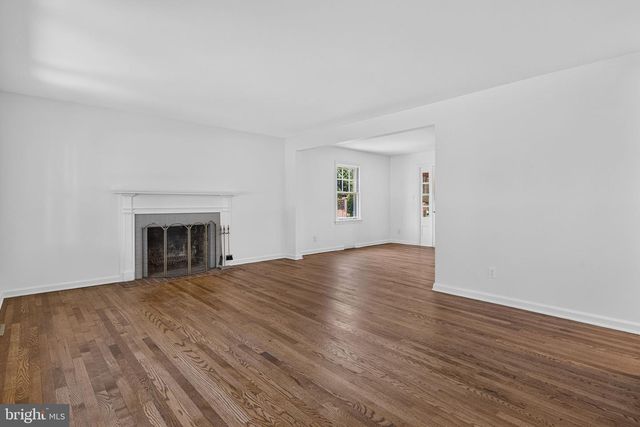 124 LANDIS AVE, Millersville, PA 17551