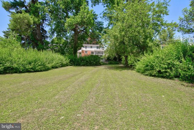 124 LANDIS AVE, Millersville, PA 17551