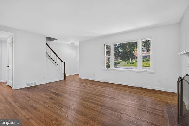 124 LANDIS AVE, Millersville, PA 17551