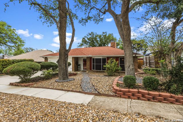 5010 CRESTWOOD DR, Schertz, TX 78108