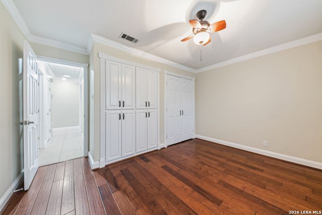 5010 CRESTWOOD DR, Schertz, TX 78108