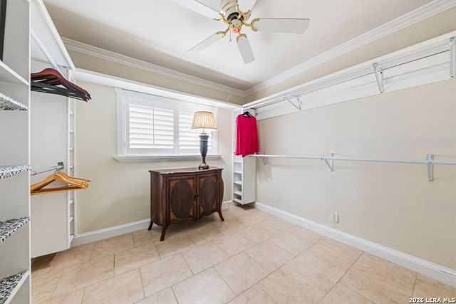 5010 CRESTWOOD DR, Schertz, TX 78108