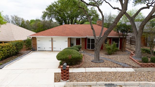 5010 CRESTWOOD DR, Schertz, TX 78108