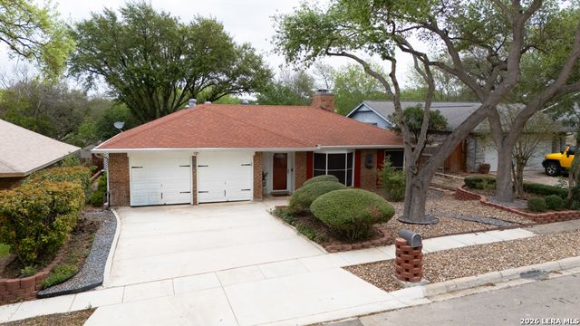 5010 CRESTWOOD DR, Schertz, TX 78108