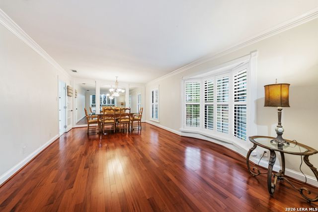 5010 CRESTWOOD DR, Schertz, TX 78108