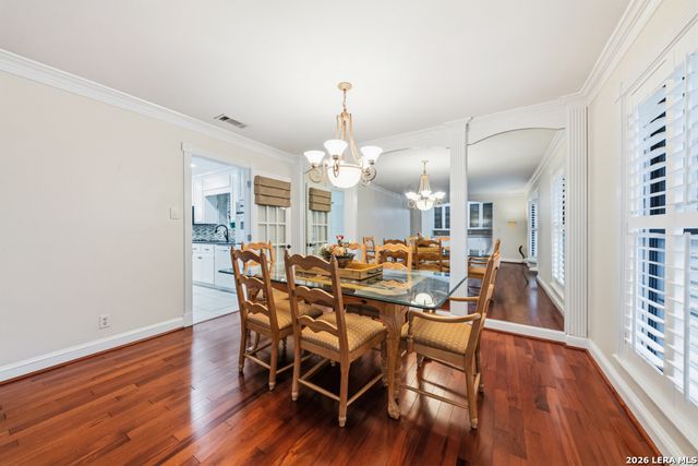 5010 CRESTWOOD DR, Schertz, TX 78108