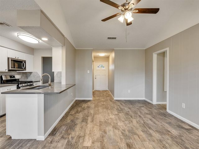 709 David Avenue, League City, TX 77573