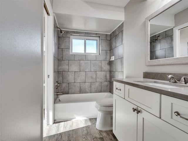 709 David Avenue, League City, TX 77573