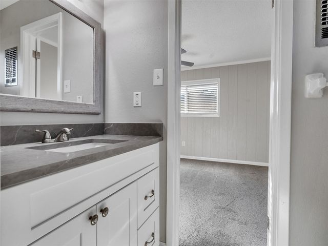 709 David Avenue, League City, TX 77573