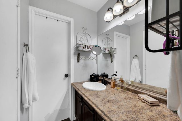 1429 Spring Willow Drive, Arlington, TX 76018