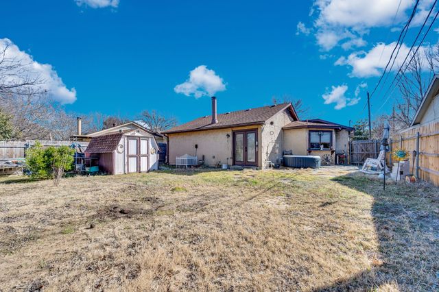 1429 Spring Willow Drive, Arlington, TX 76018