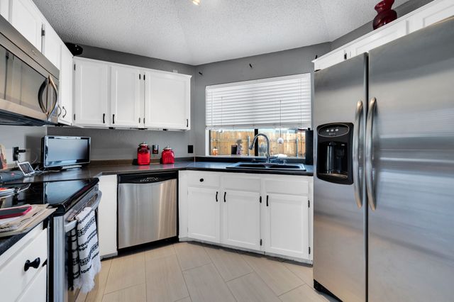 1429 Spring Willow Drive, Arlington, TX 76018