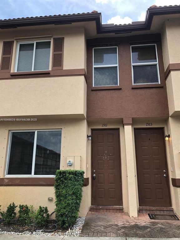 1911 Hibiscus Lane, Riviera Beach, FL 33404