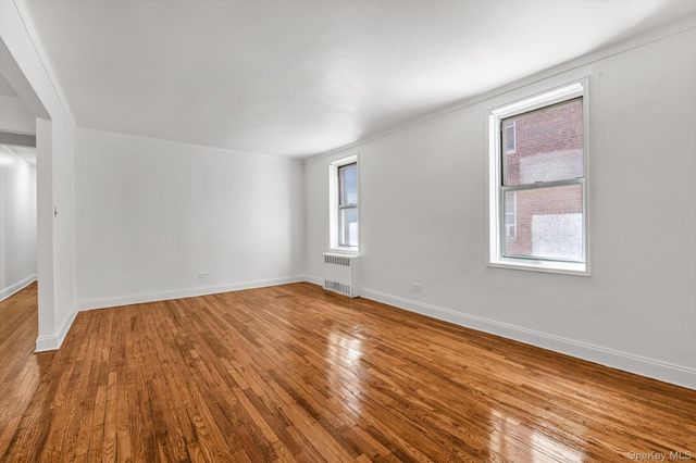 67-12 Yellowstone Boulevard B9, Forest Hills, NY 11375