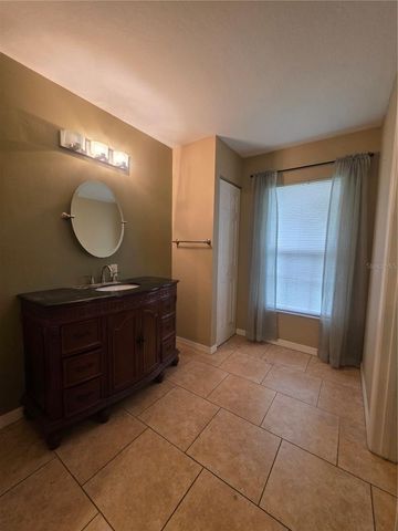 125 OAK CIRCLE, Ocala, FL 34472