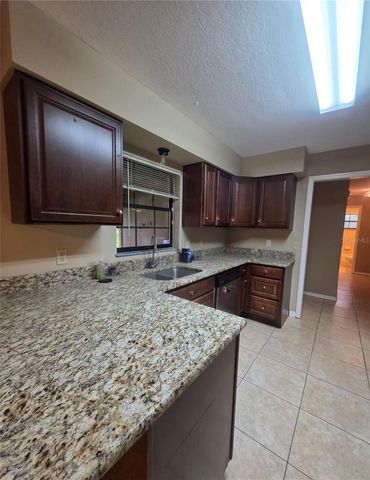 125 OAK CIRCLE, Ocala, FL 34472