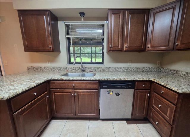 125 OAK CIRCLE, Ocala, FL 34472