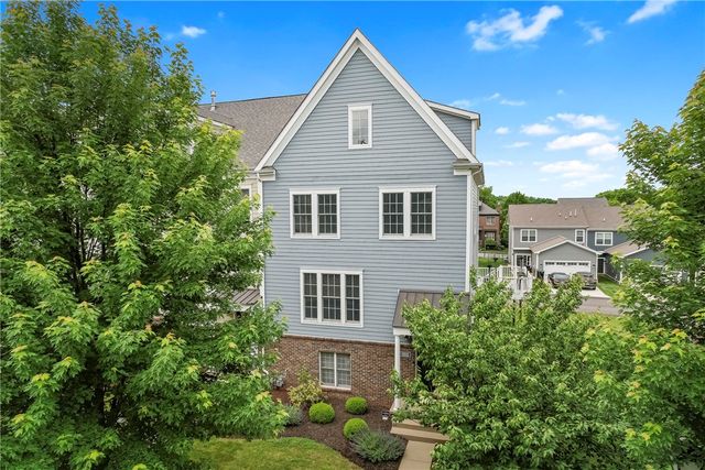 1312 Village Lane, South Fayette, PA 15017
