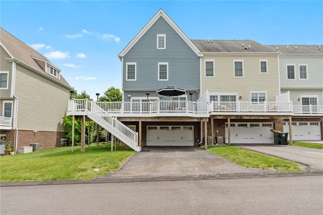 1312 Village Lane, South Fayette, PA 15017